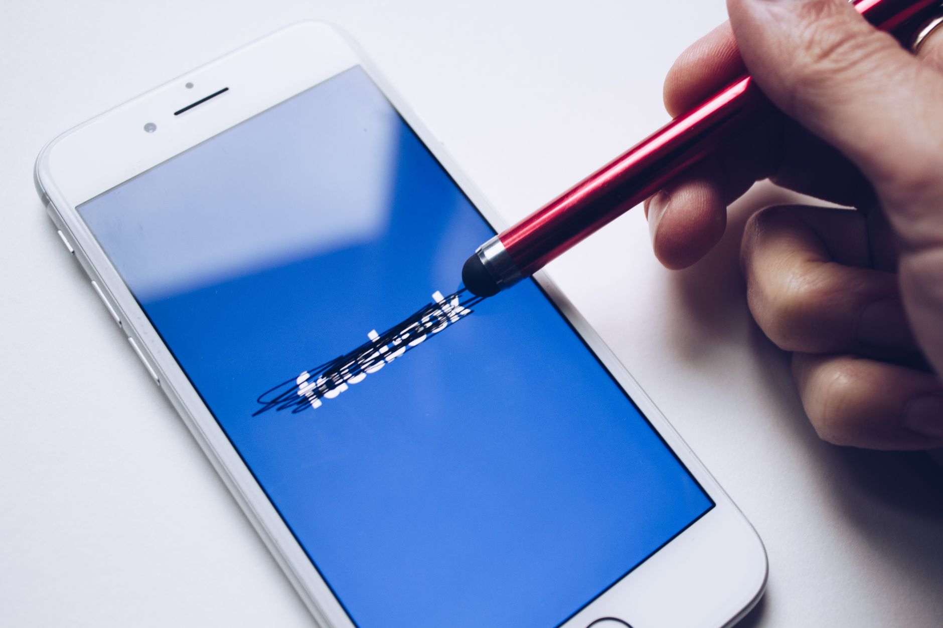 Tại Sao Facebook Ads Cho Y Tế Lại Khó? - Facebook Ads Cho Y Tế: Bí Quyết Tăng Doanh Số Gấp 2 Lần