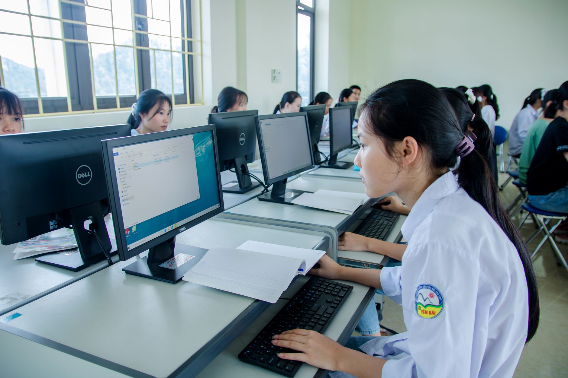 1. Le Be Giang Khoa Hoc Seo Vietmoz Tháng 8 là gì? - Lê Bé Giảng Khoa Học SEO Vietmoz Tháng 8 + Bé Giảng Khoa Học SEO Ti