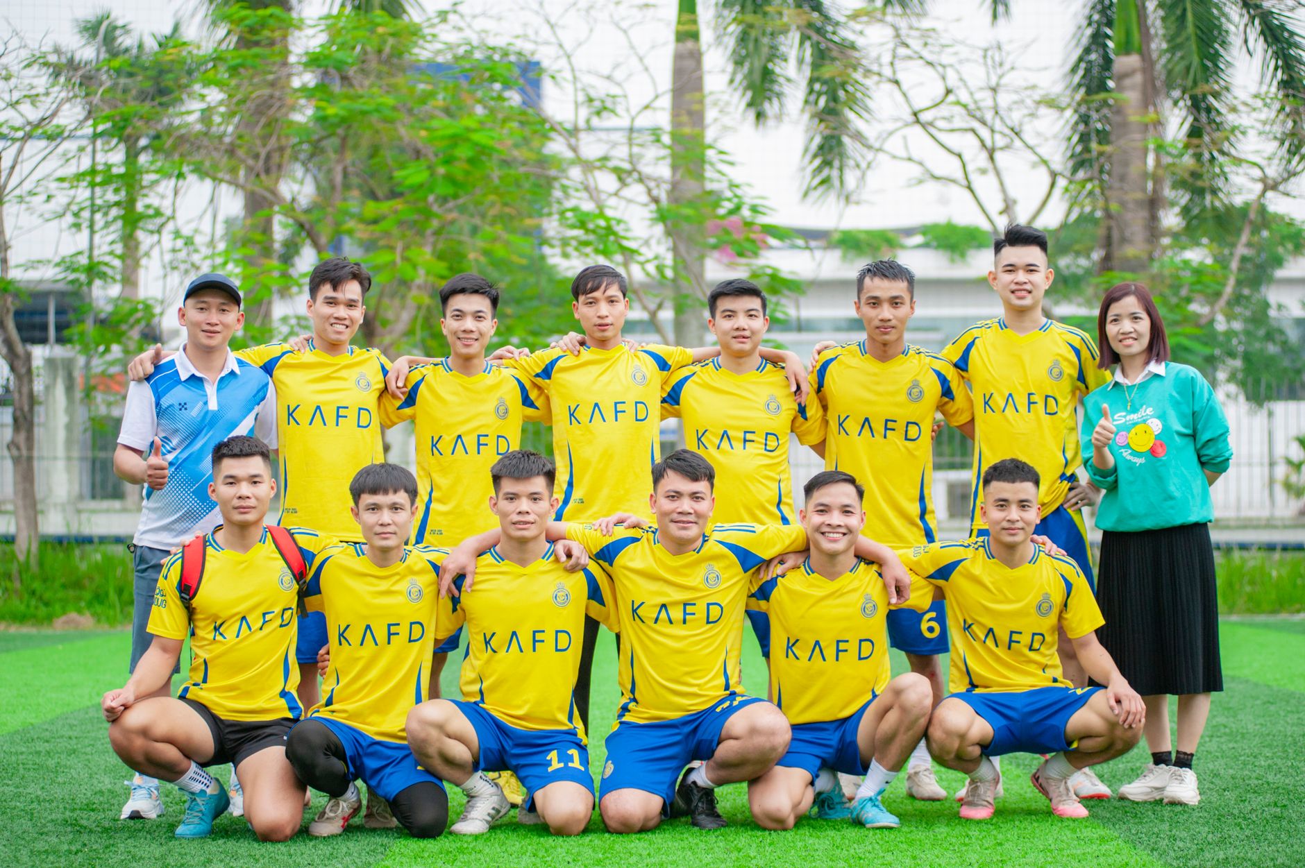 1. Mở đầu: Khi doanh thu ngân hàng phụ thuộc vào thứ hạng tìm kiếm <a id="mo-dau"></a> - MAFC, Tăng Trưởng Doanh Thu Nhờ