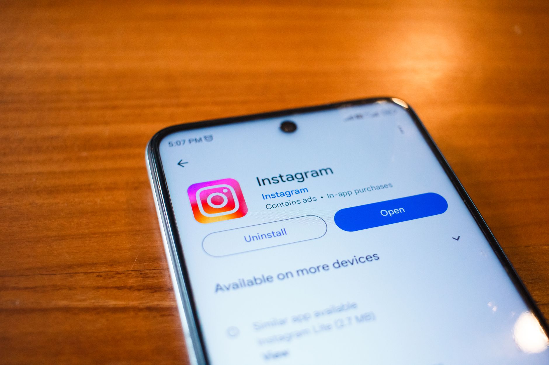1. Native Ads Là Gì? Định Nghĩa "Chuẩn" Không Cần Chỉnh - Native Ads Là Gì? Bí Quyết Chạy Quảng Cáo Tự Nhiên "Ngụy Trang