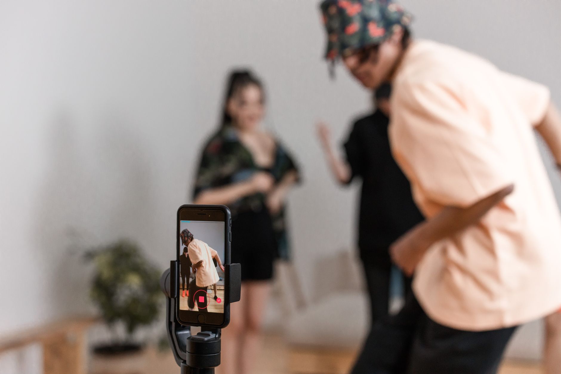 Tại sao TikTok Ads lại "cứu" được B2B? - TikTok Ads Cho B2B: Bí Quyết Tăng Doanh Số Gấp 2 Lần Dù Bạn Bán Sản Phẩm "Khô K