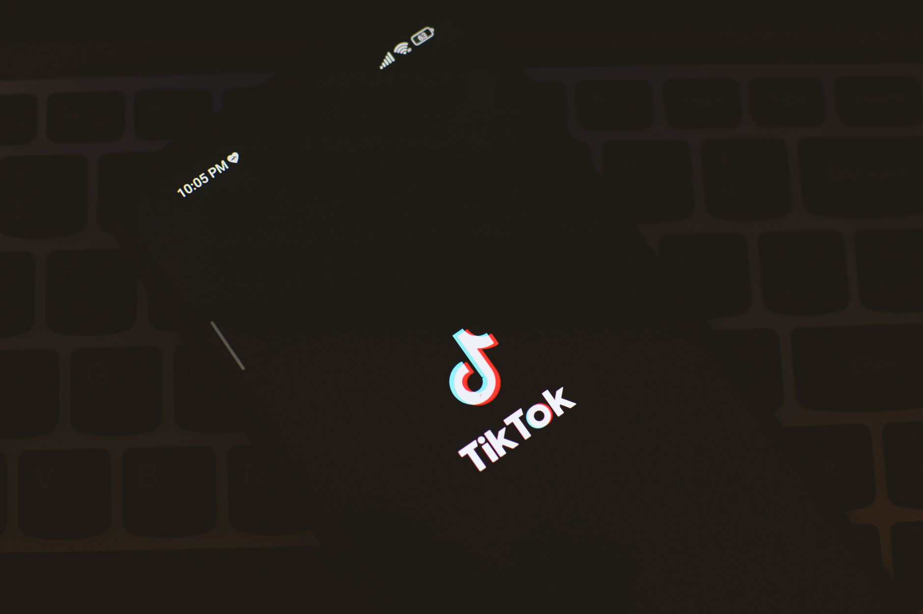 1. TikTok Ads là gì? Tại sao doanh nghiệp không thể bỏ qua? - TikTok Ads Cho Doanh Nghiệp: Chiến Lược Quảng Cáo Video Th