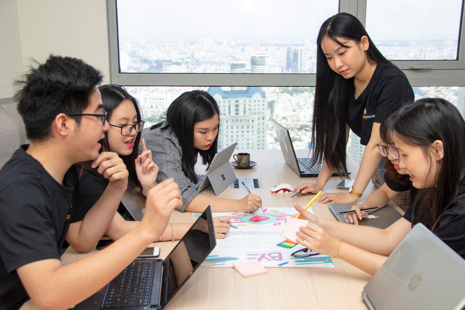 Tại Sao 100 Triệu Đồng Là Đủ Để Bắt Đầu? - Xây Dựng Thương Hiệu Doanh Nghiệp: Từ Zero Đến Hero Chỉ Với 100 Triệu Đồng